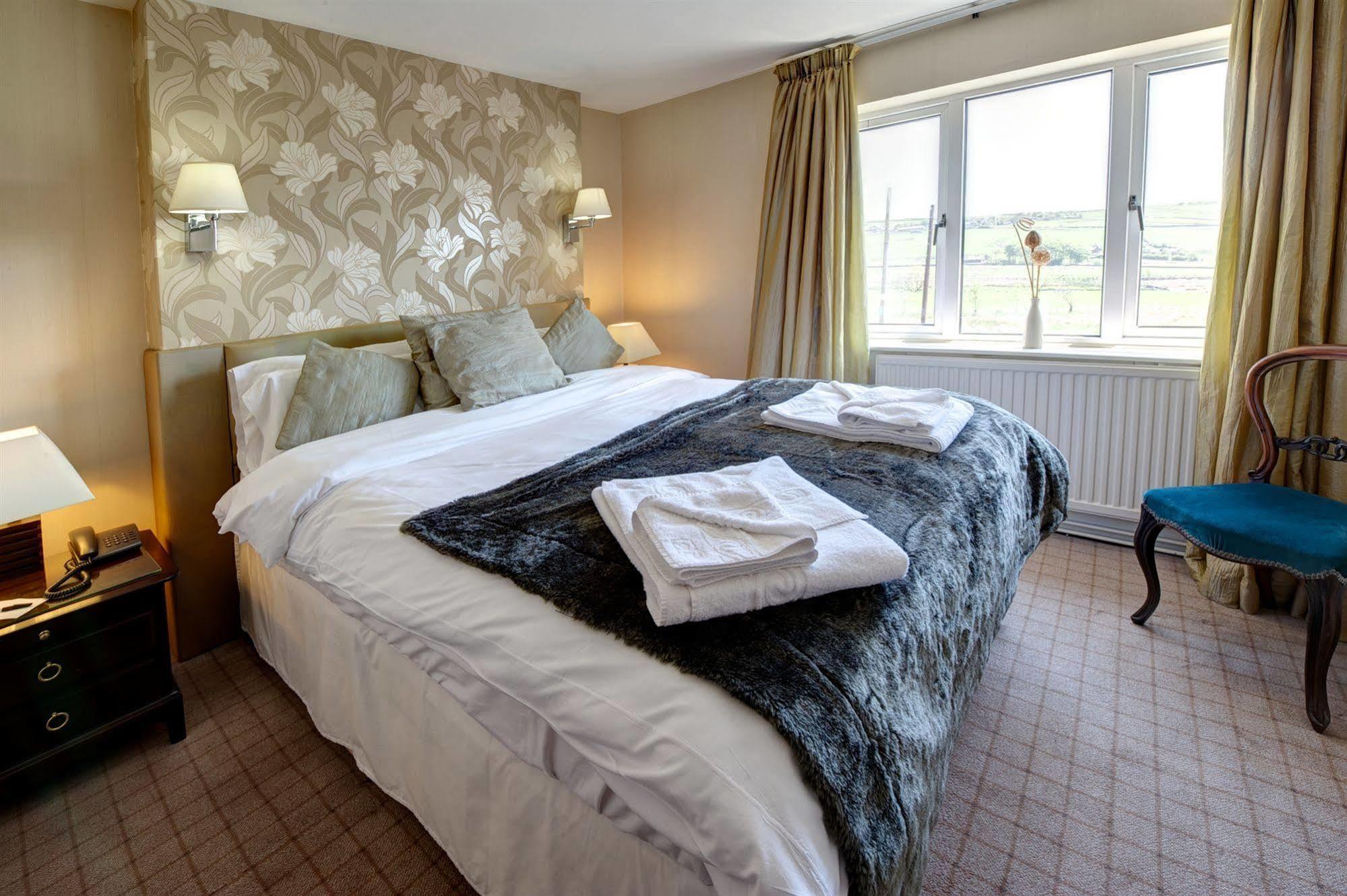 Clough Manor Otel Denshaw Dış mekan fotoğraf
