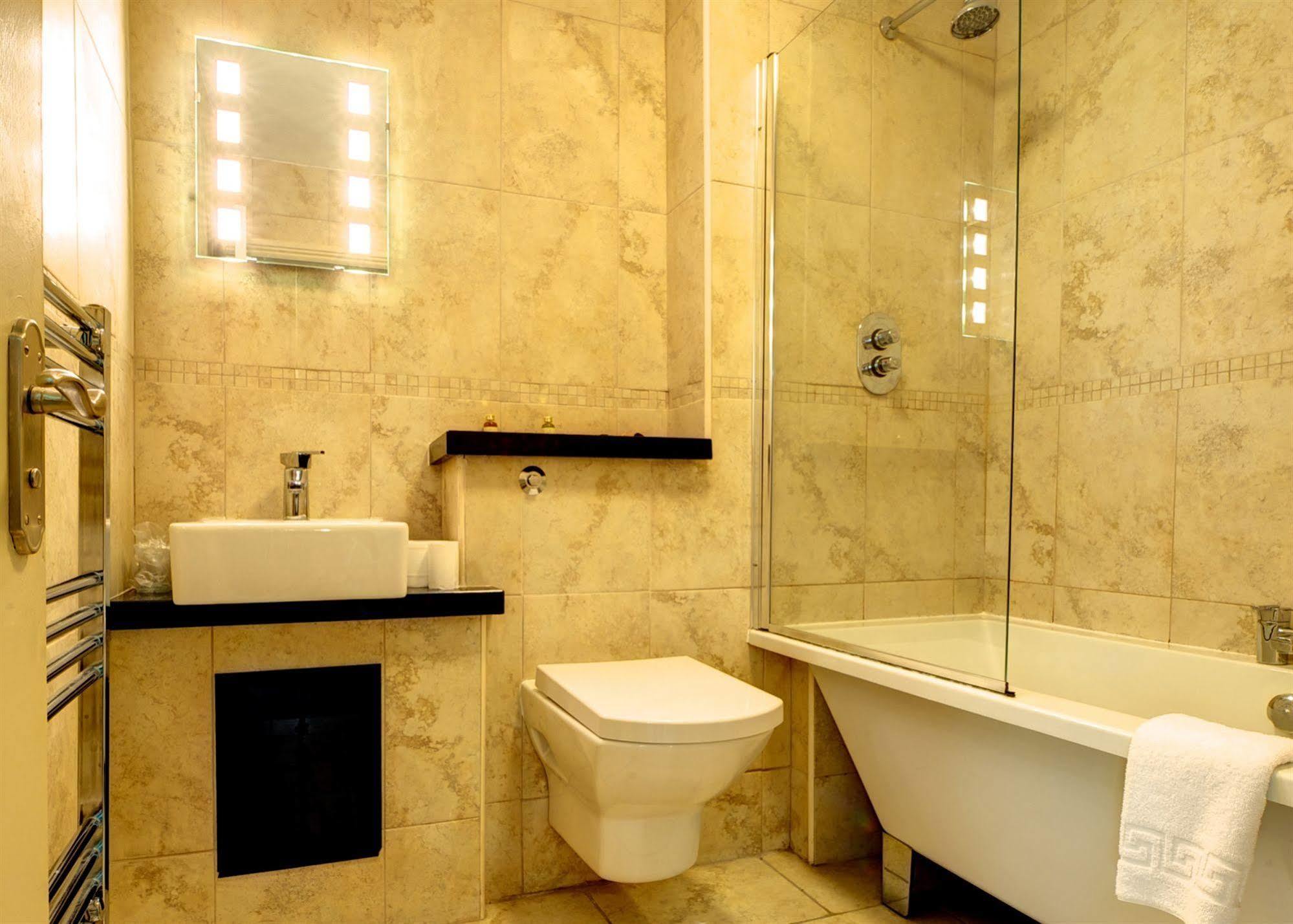 Clough Manor Otel Denshaw Dış mekan fotoğraf