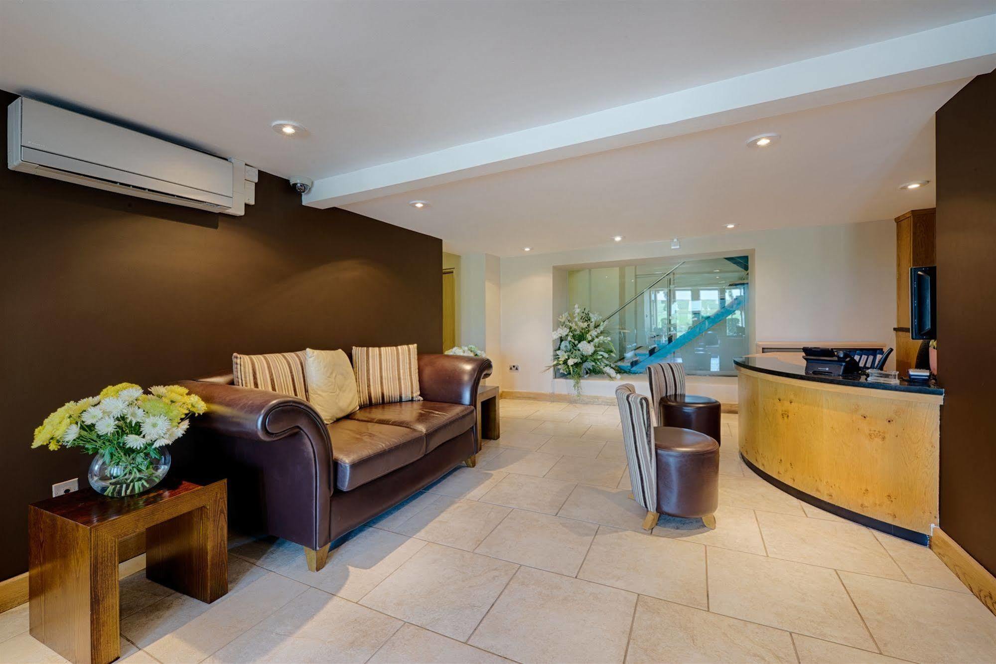 Clough Manor Otel Denshaw Dış mekan fotoğraf