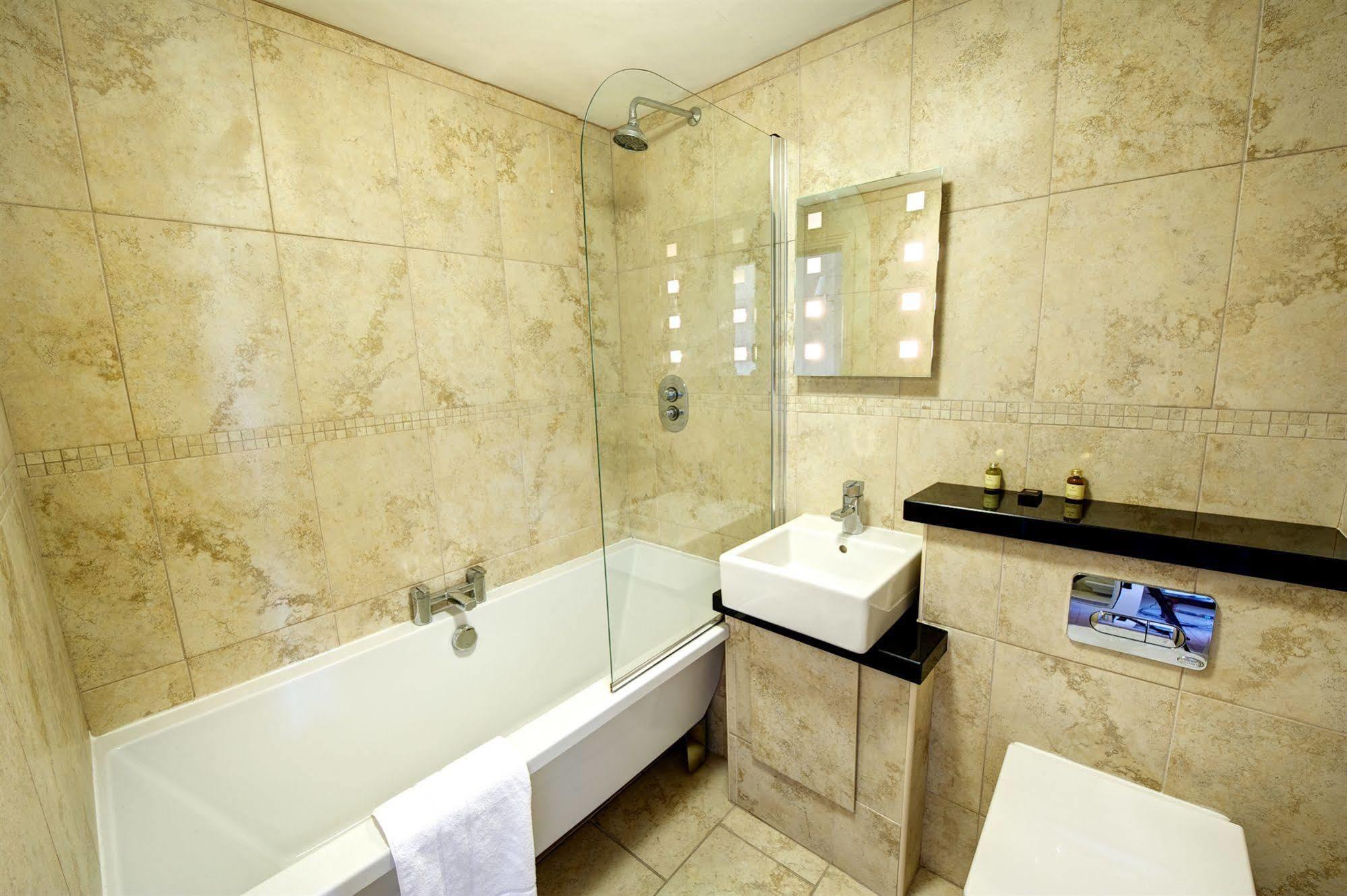 Clough Manor Otel Denshaw Dış mekan fotoğraf